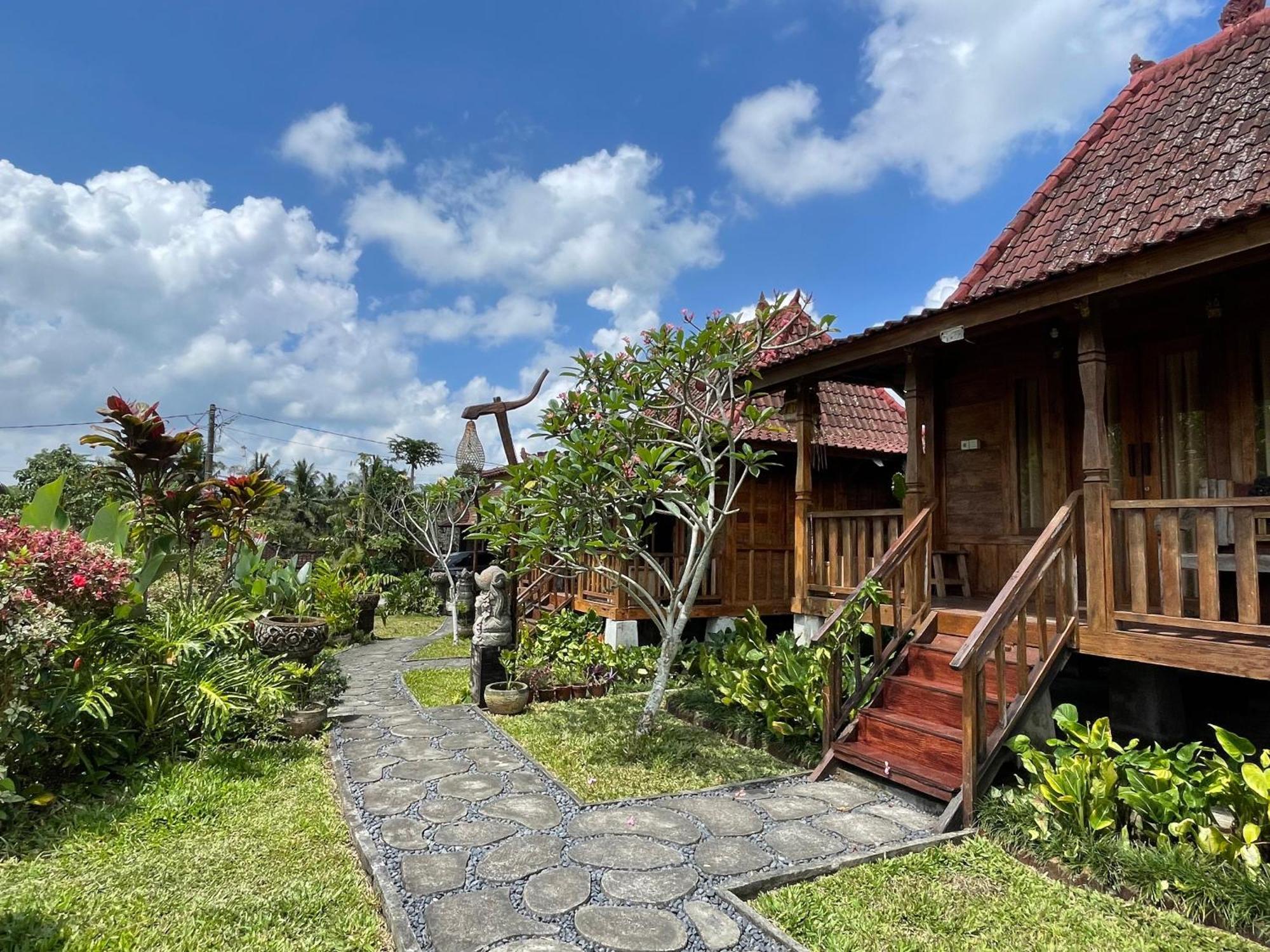 Sirya Farm House Meliling Exterior foto