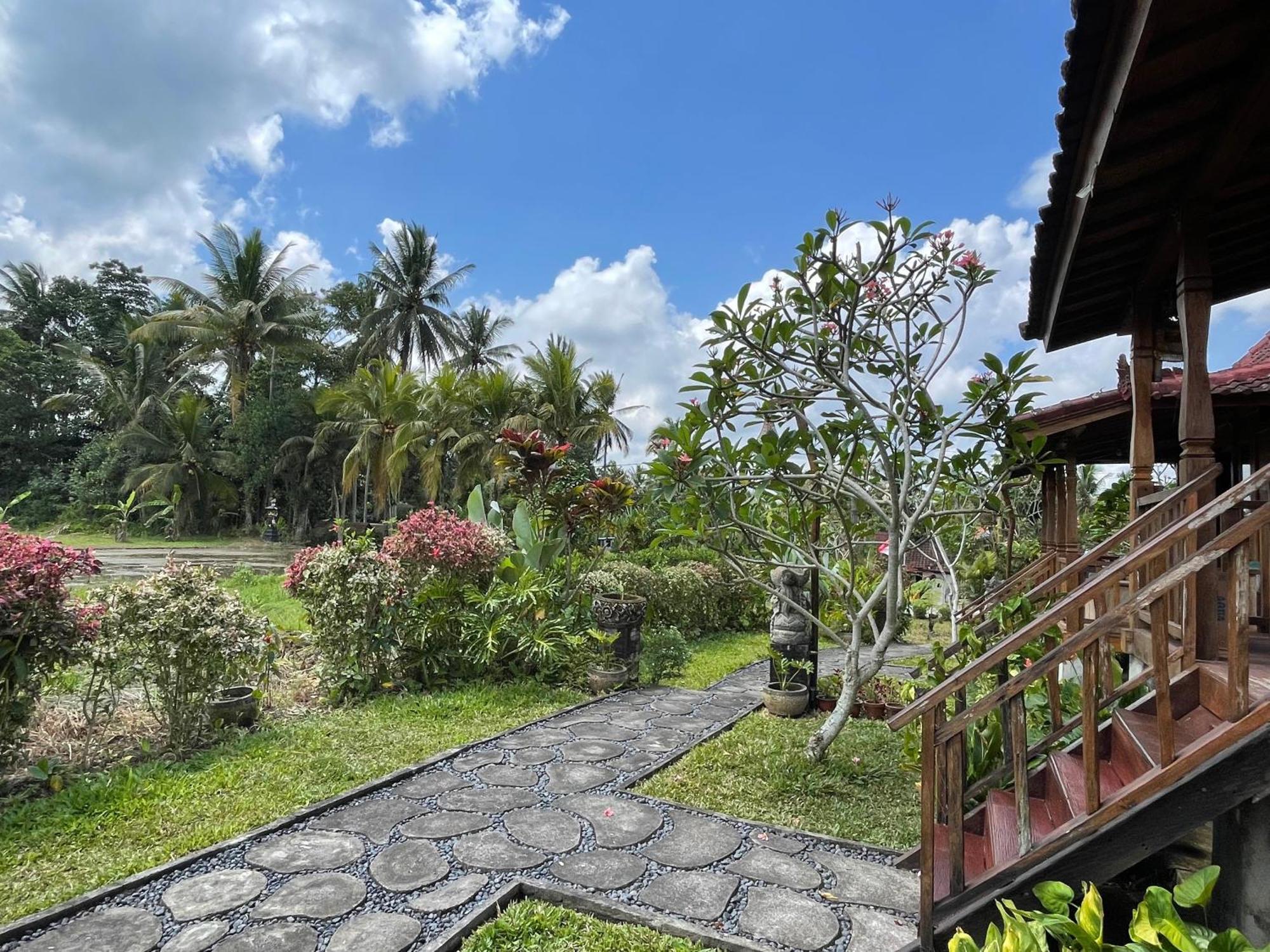 Sirya Farm House Meliling Exterior foto