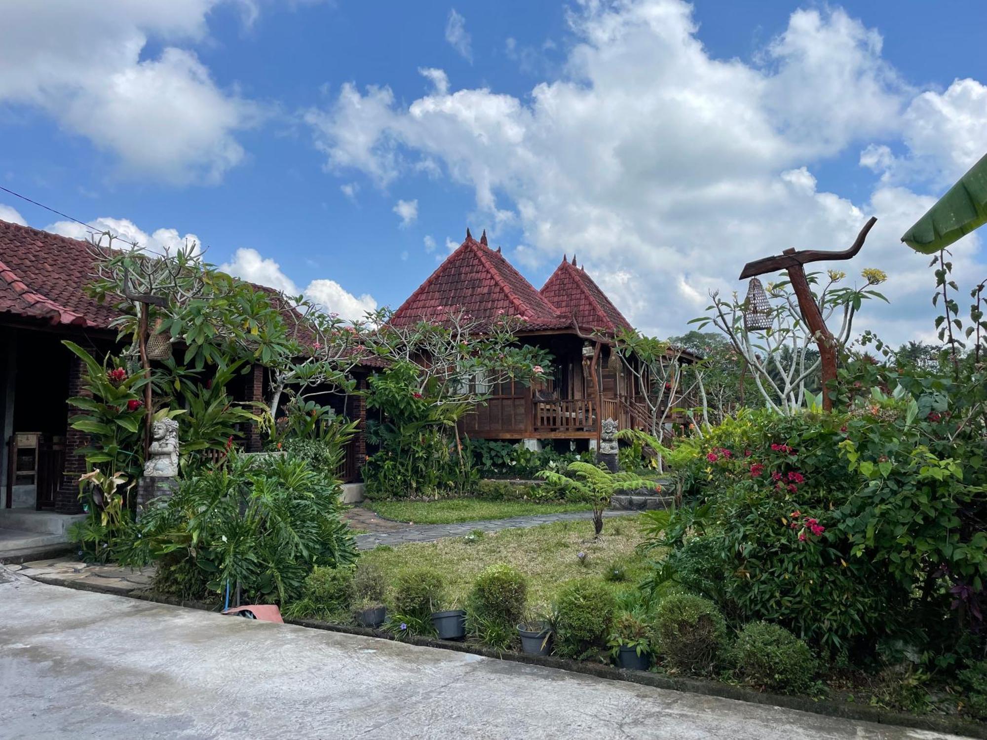 Sirya Farm House Meliling Exterior foto