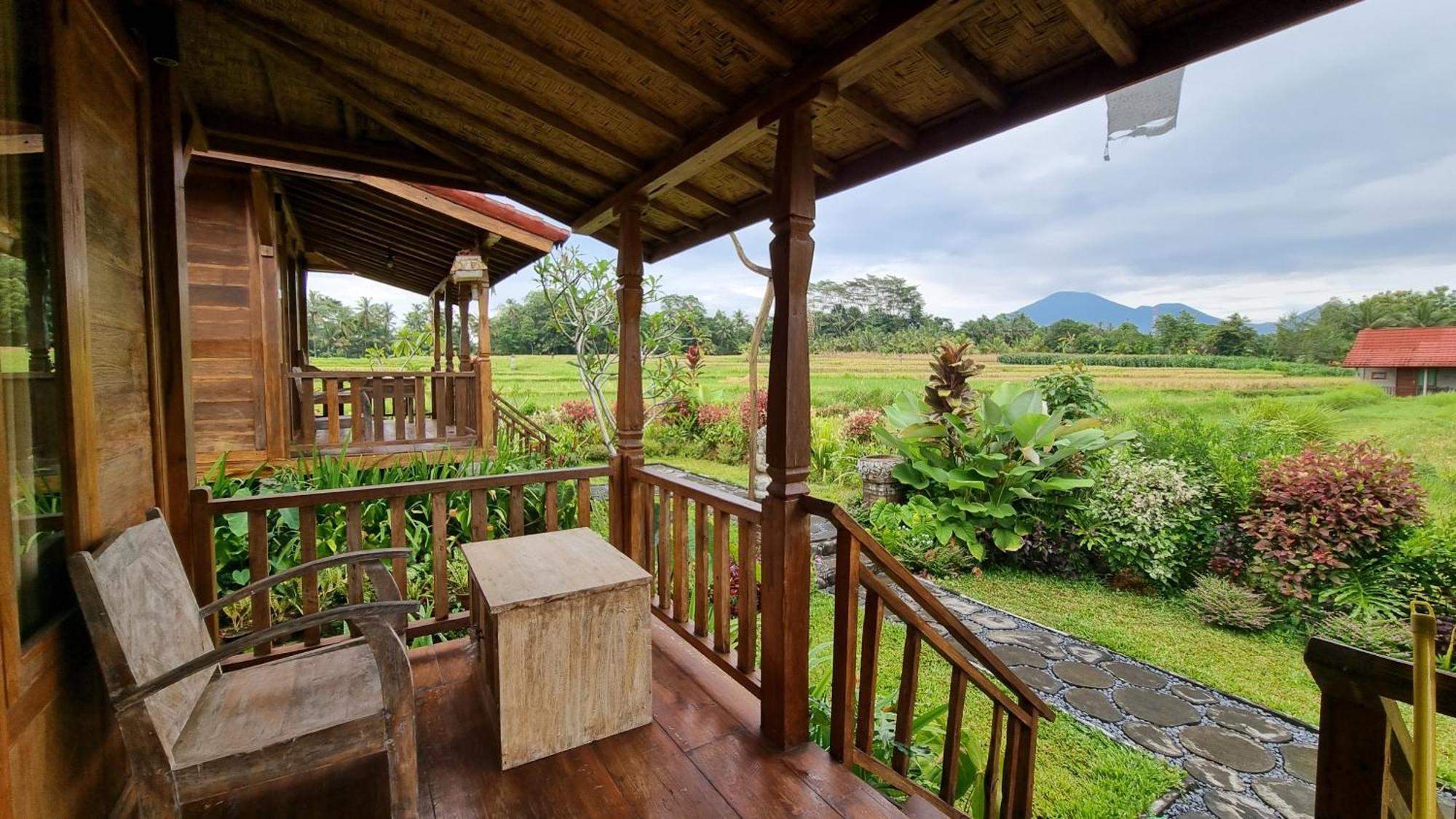 Sirya Farm House Meliling Exterior foto